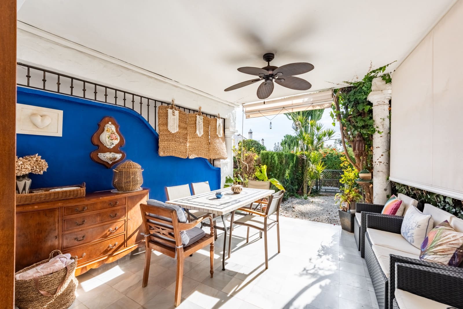 3 sovrum Semi-fristående Villa till salu i Marbella med pool - 699 000 € (Ref: 9451995)