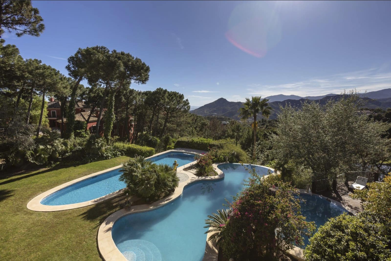 8 soverom Villa til salgs i La Zagaleta med svømmebasseng garasje - € 5 850 000 (Ref: 9451996)