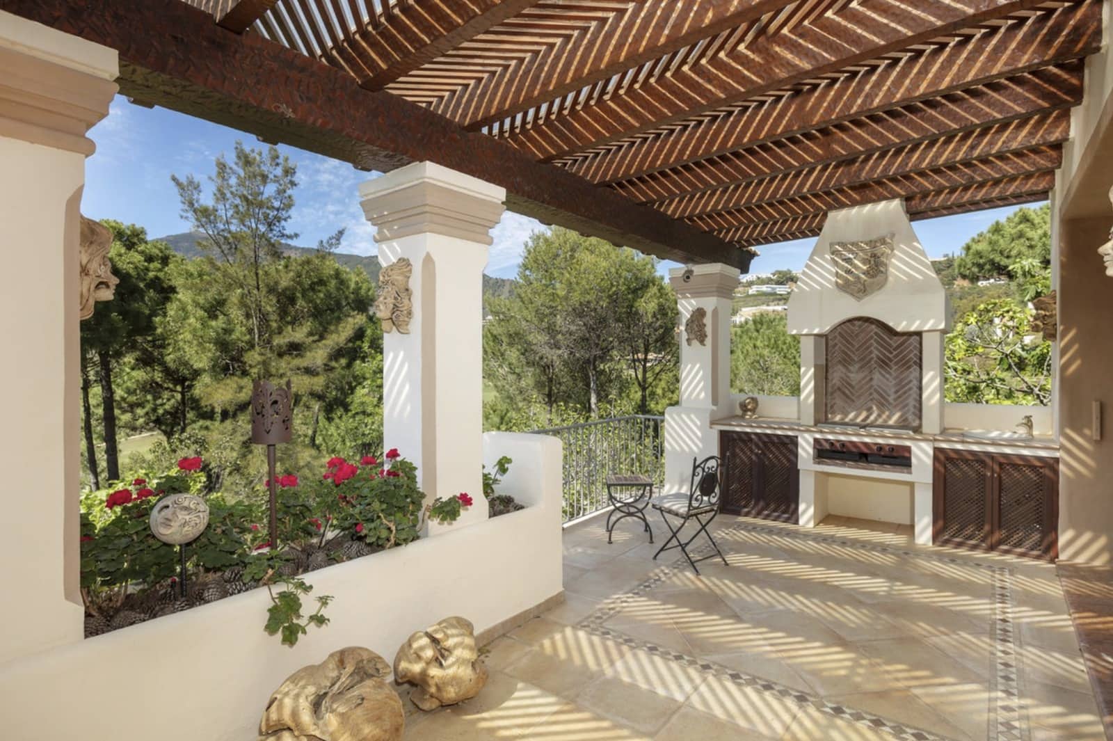 8 soverom Villa til salgs i La Zagaleta med svømmebasseng garasje - € 5 850 000 (Ref: 9451996)