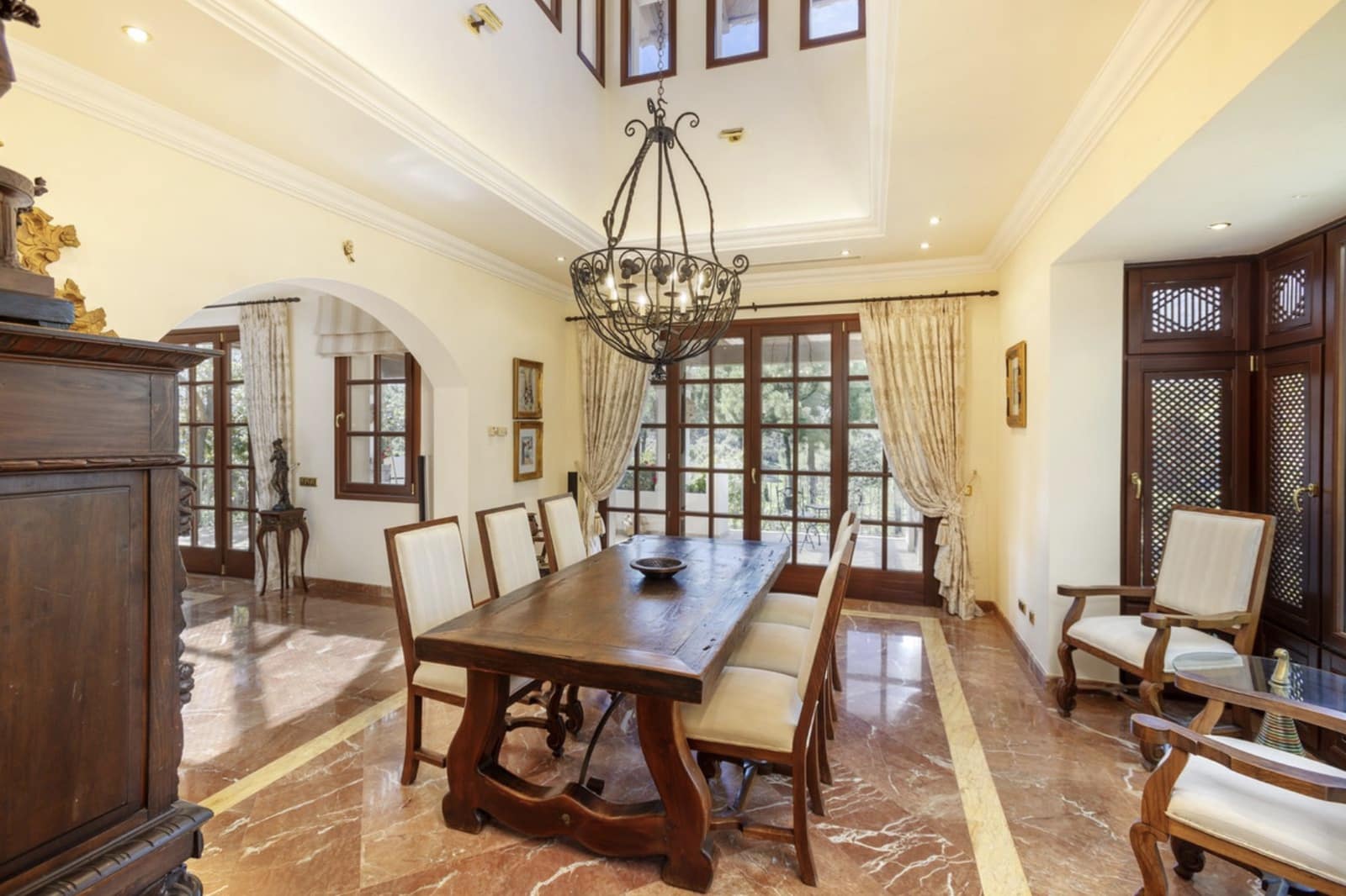 8 soverom Villa til salgs i La Zagaleta med svømmebasseng garasje - € 5 850 000 (Ref: 9451996)