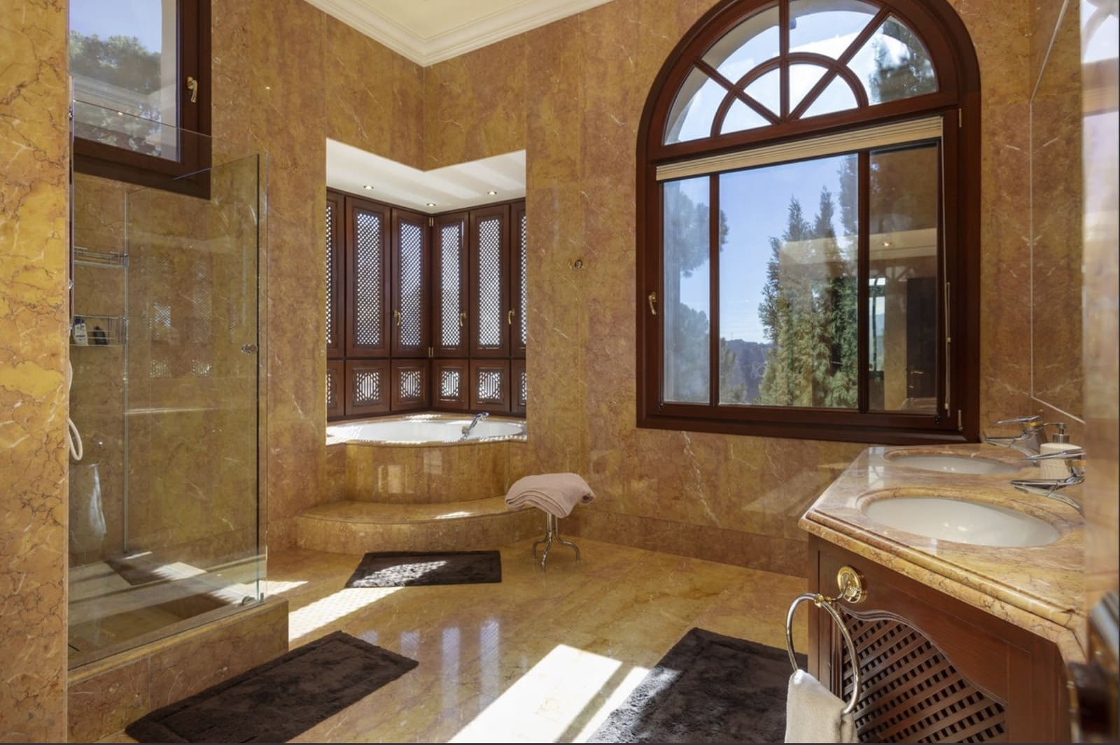 8 soverom Villa til salgs i La Zagaleta med svømmebasseng garasje - € 5 850 000 (Ref: 9451996)