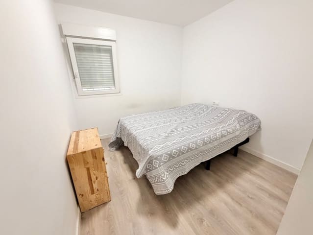 3 makuuhuone Huoneisto myytävänä paikassa Nueva Andalucia, Marbella mukana 
autotalli - 400 000 € (Ref: 9468301)