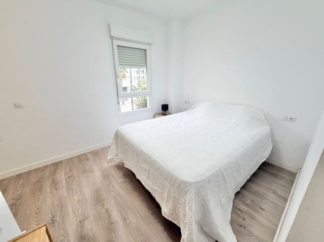 3 makuuhuone Huoneisto myytävänä paikassa Nueva Andalucia, Marbella mukana 
autotalli - 400 000 € (Ref: 9468301)