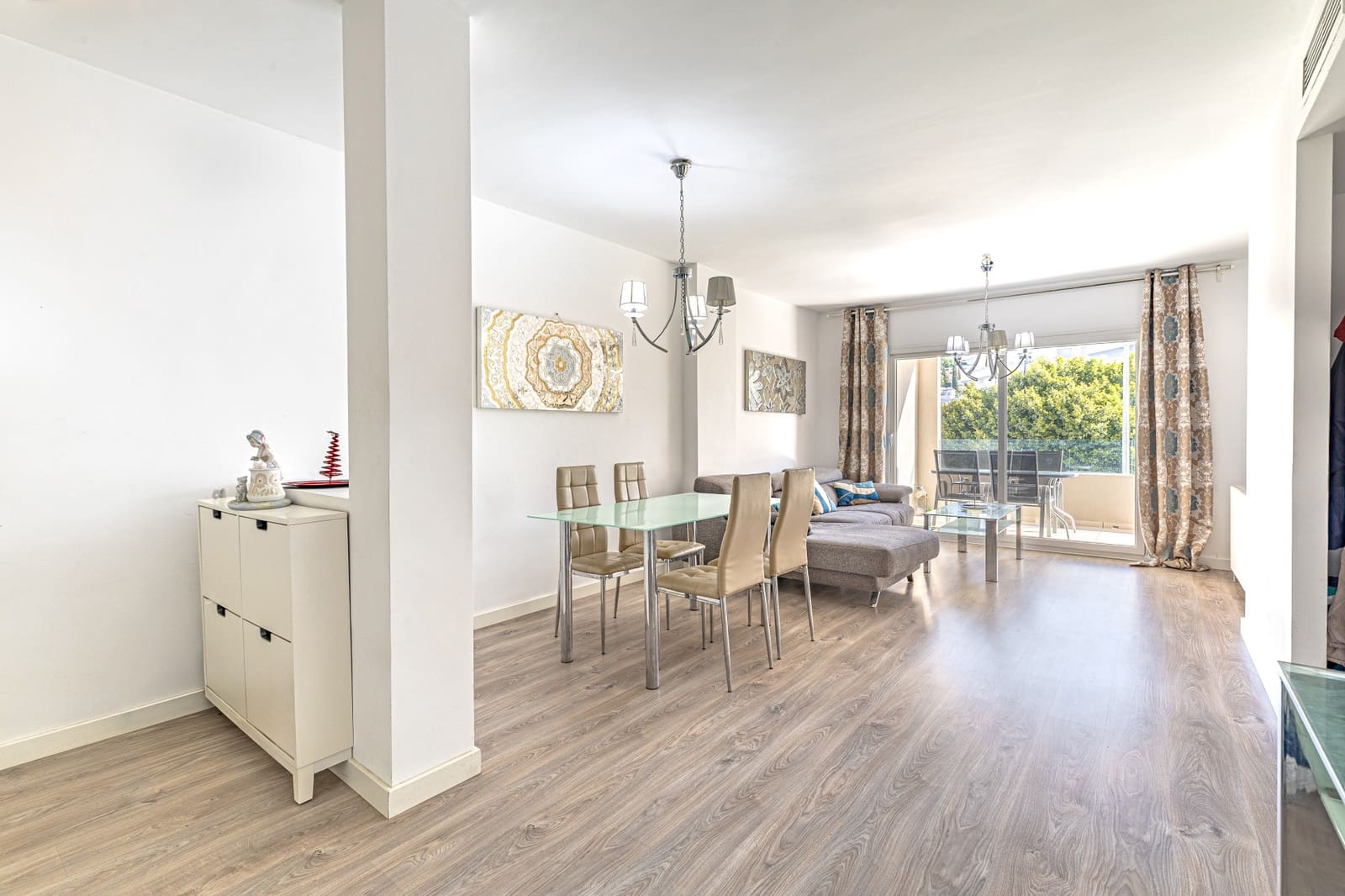 3 sovrum Lägenhet till salu i Nueva Andalucia med garage - 380 000 € (Ref: 9468301)