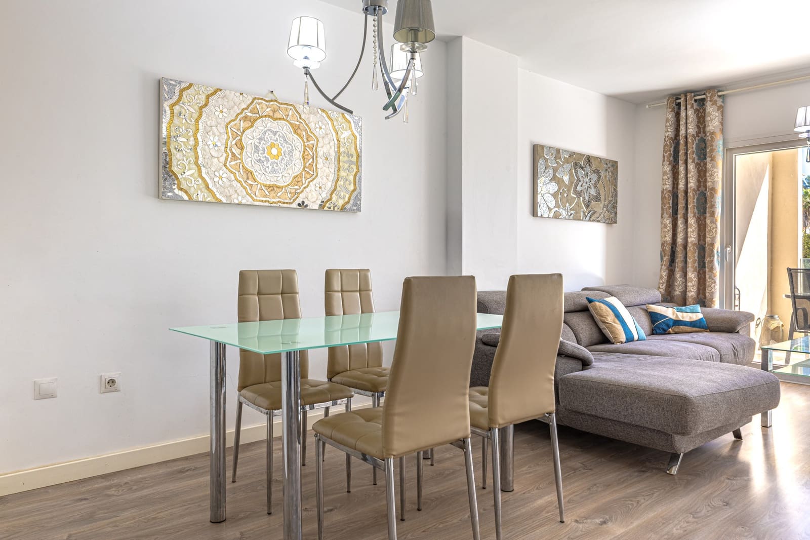 3 sovrum Lägenhet till salu i Nueva Andalucia med garage - 380 000 € (Ref: 9468301)