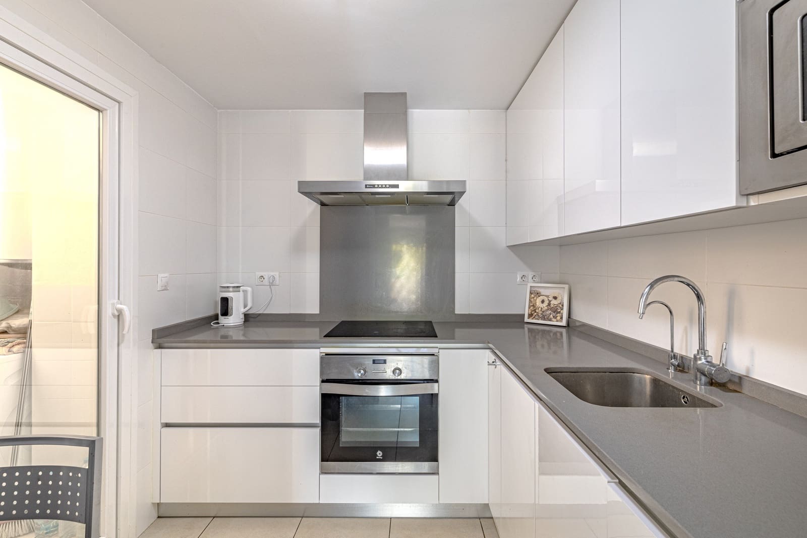 3 sovrum Lägenhet till salu i Nueva Andalucia med garage - 380 000 € (Ref: 9468301)