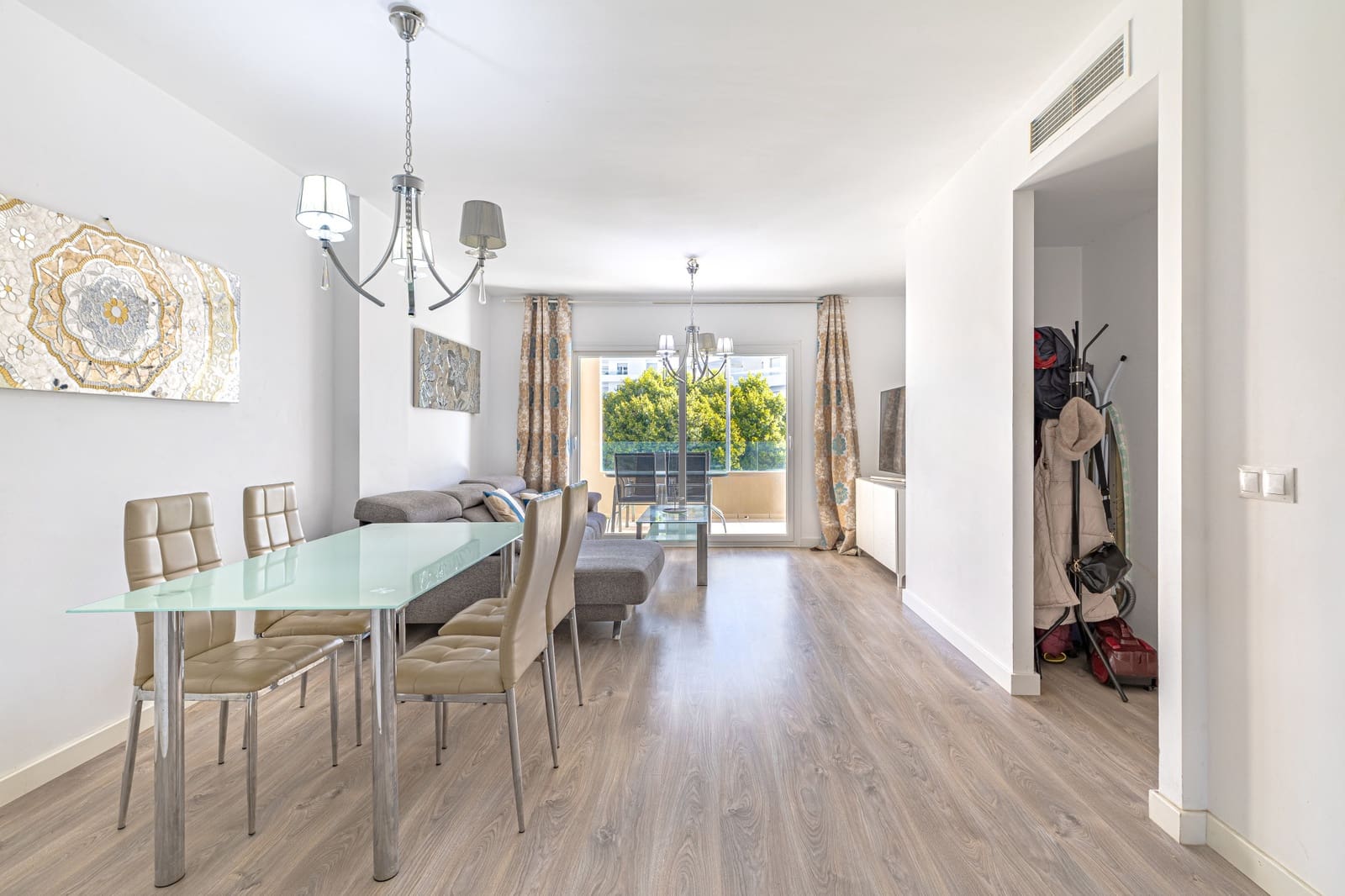 3 sovrum Lägenhet till salu i Nueva Andalucia med garage - 380 000 € (Ref: 9468301)