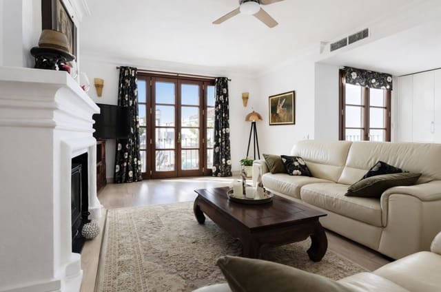 3 chambre Maison de Ville à vendre à Benahavís avec piscine garage - 725 000 € (Ref: 9470302)