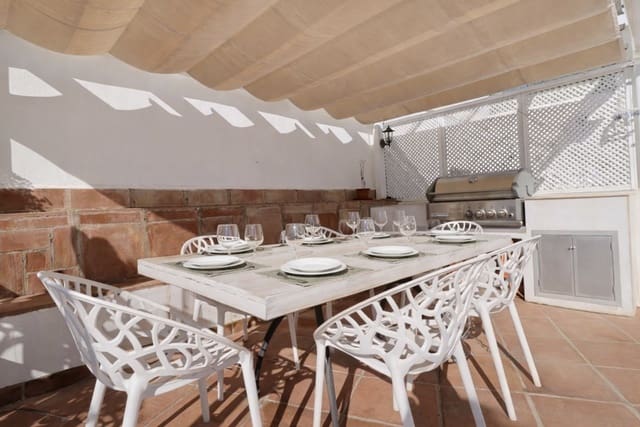 3 chambre Maison de Ville à vendre à Benahavís avec piscine garage - 725 000 € (Ref: 9470302)