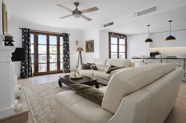 3 chambre Maison de Ville à vendre à Benahavís avec piscine garage - 725 000 € (Ref: 9470302)