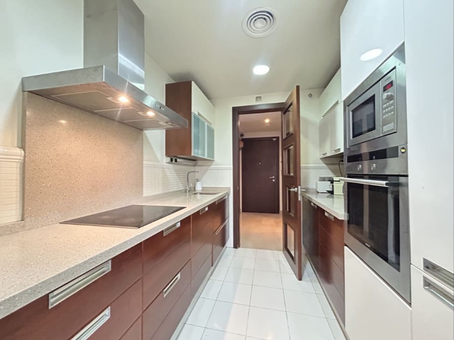 2 bedroom Apartment for sale in Marbella with pool garage - € 720,000 (Ref: 9470303)