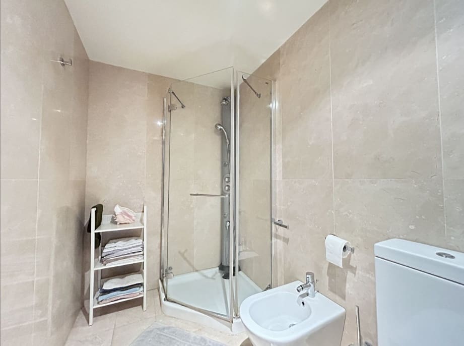 2 bedroom Apartment for sale in Marbella with pool garage - € 720,000 (Ref: 9470303)