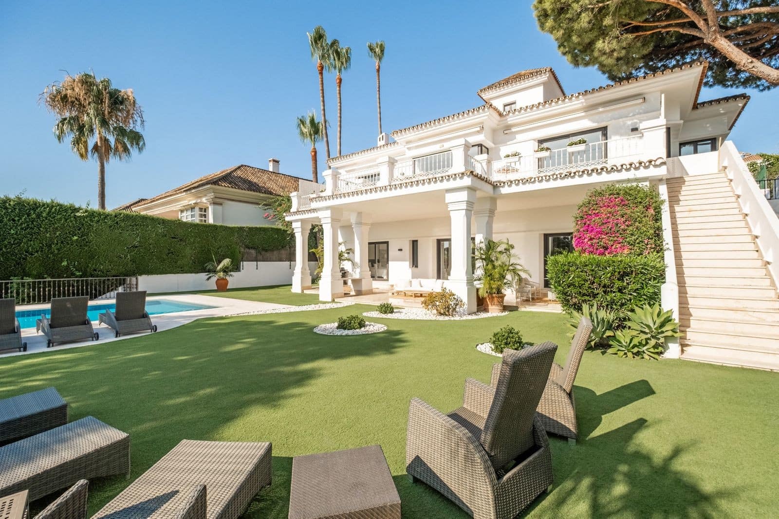 7 bedroom Villa for sale in Nueva Andalucia with pool garage - € 4,995,000 (Ref: 9485218)