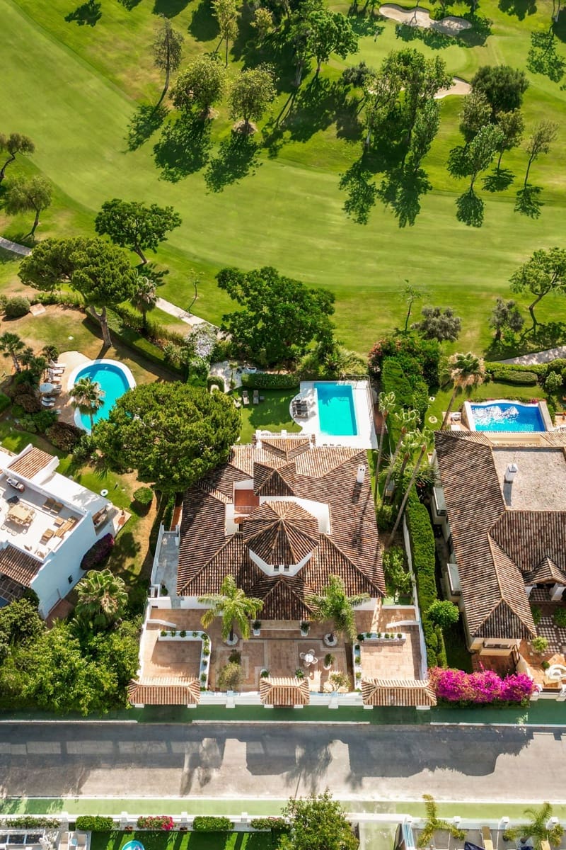 7 bedroom Villa for sale in Nueva Andalucia with pool garage - € 4,995,000 (Ref: 9485218)