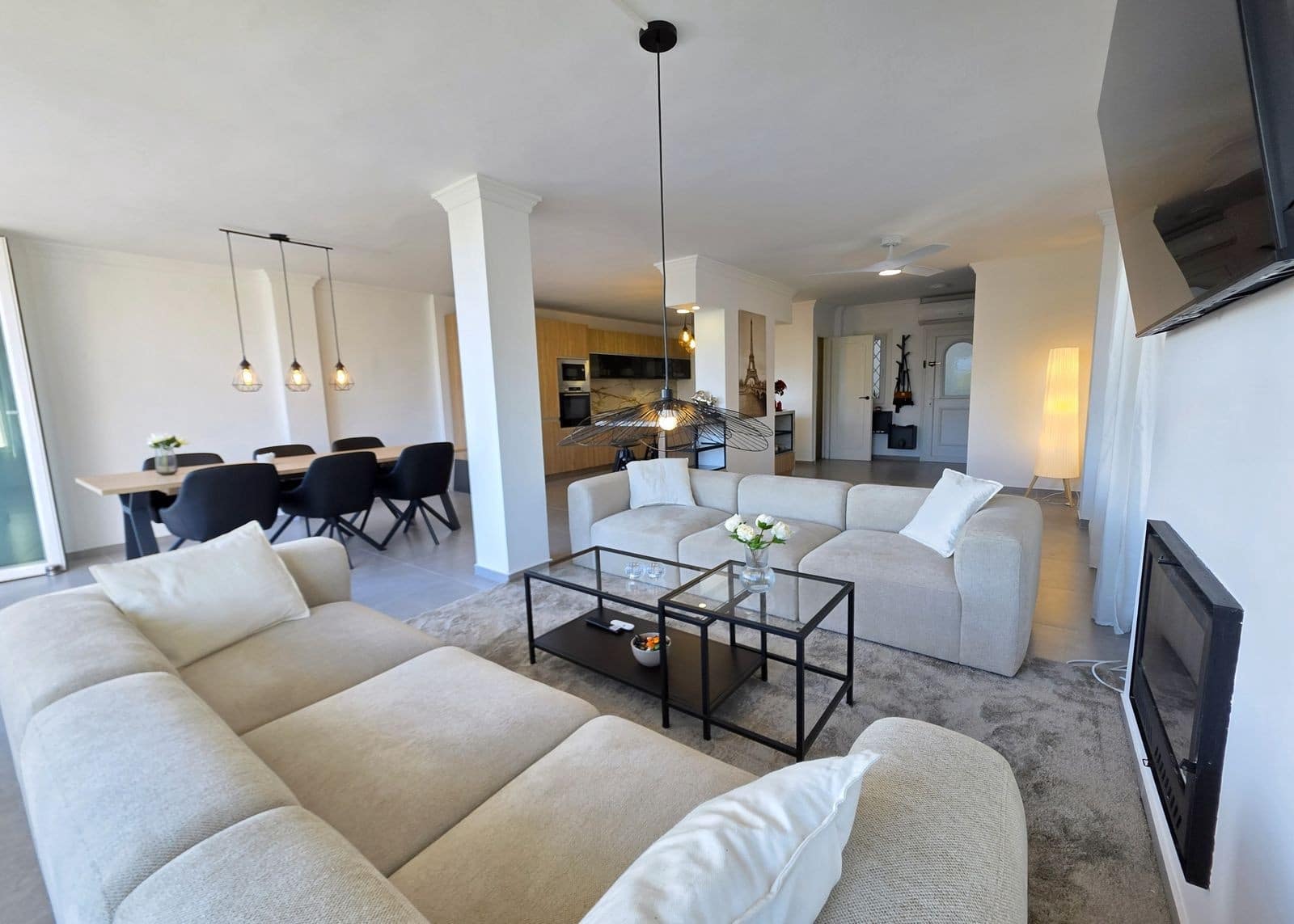 3 bedroom Apartment for sale in Nueva Andalucia with pool - € 749,000 (Ref: 9491173)