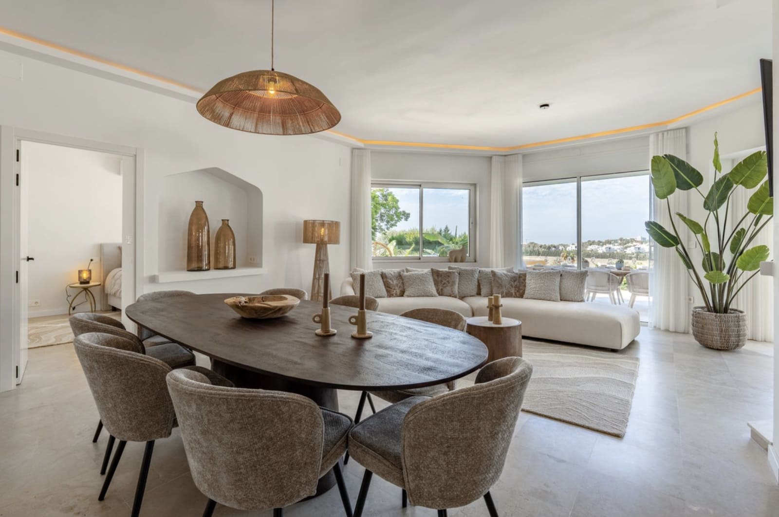 4 sovrum Villa till salu i Guadalmina med pool garage - 1 695 000 € (Ref: 9494363)