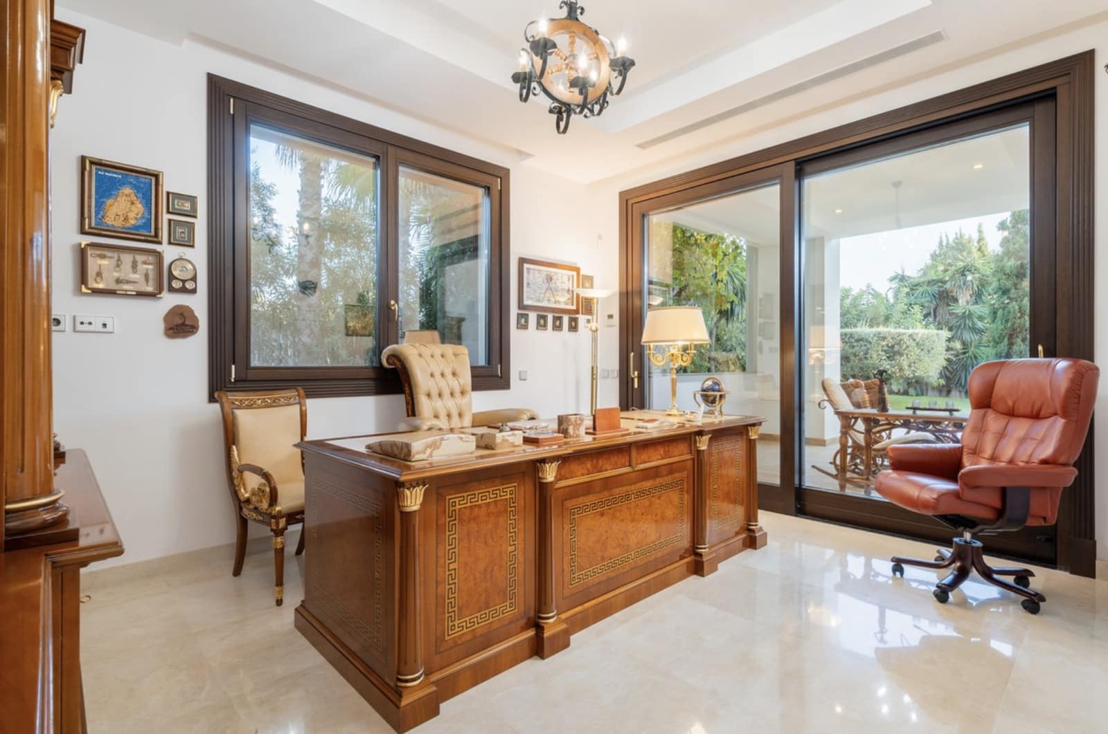 7 bedroom Villa for sale in Guadalmina with pool garage - € 4,999,000 (Ref: 9502109)