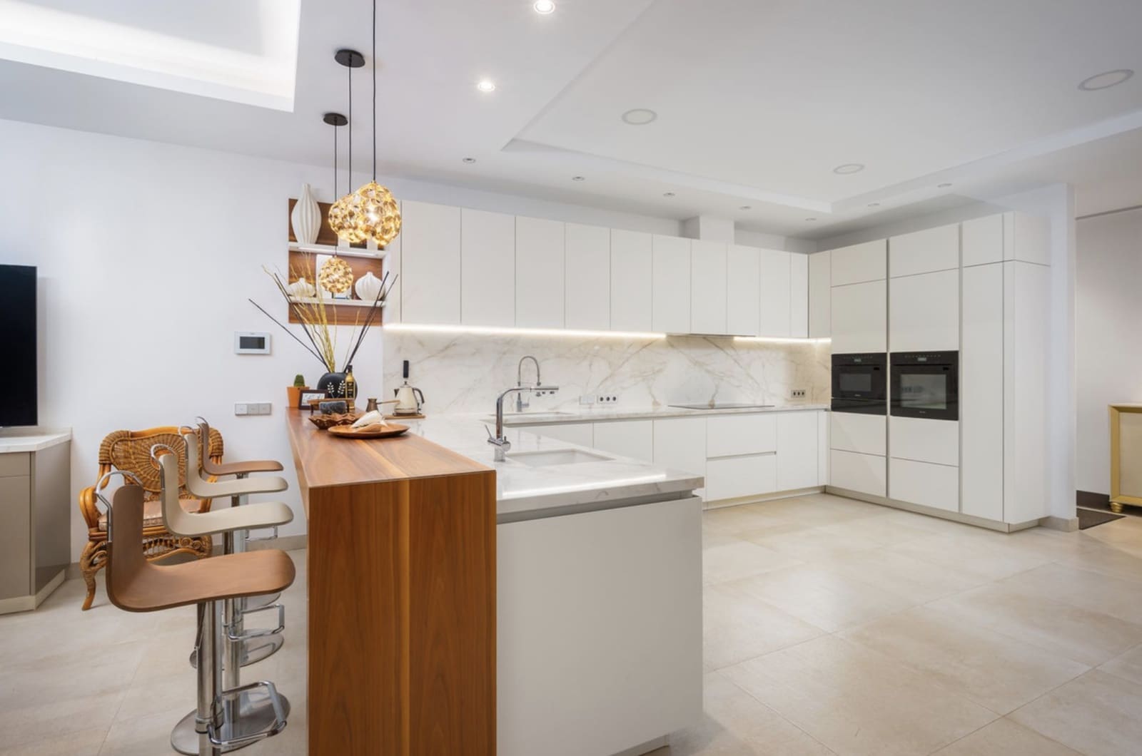 7 bedroom Villa for sale in Guadalmina with pool garage - € 4,999,000 (Ref: 9502109)