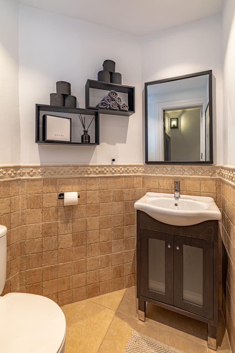 2 soveværelse Penthouse til salg i Marbella med swimmingpool garage - € 620.000 (Ref: 9502111)