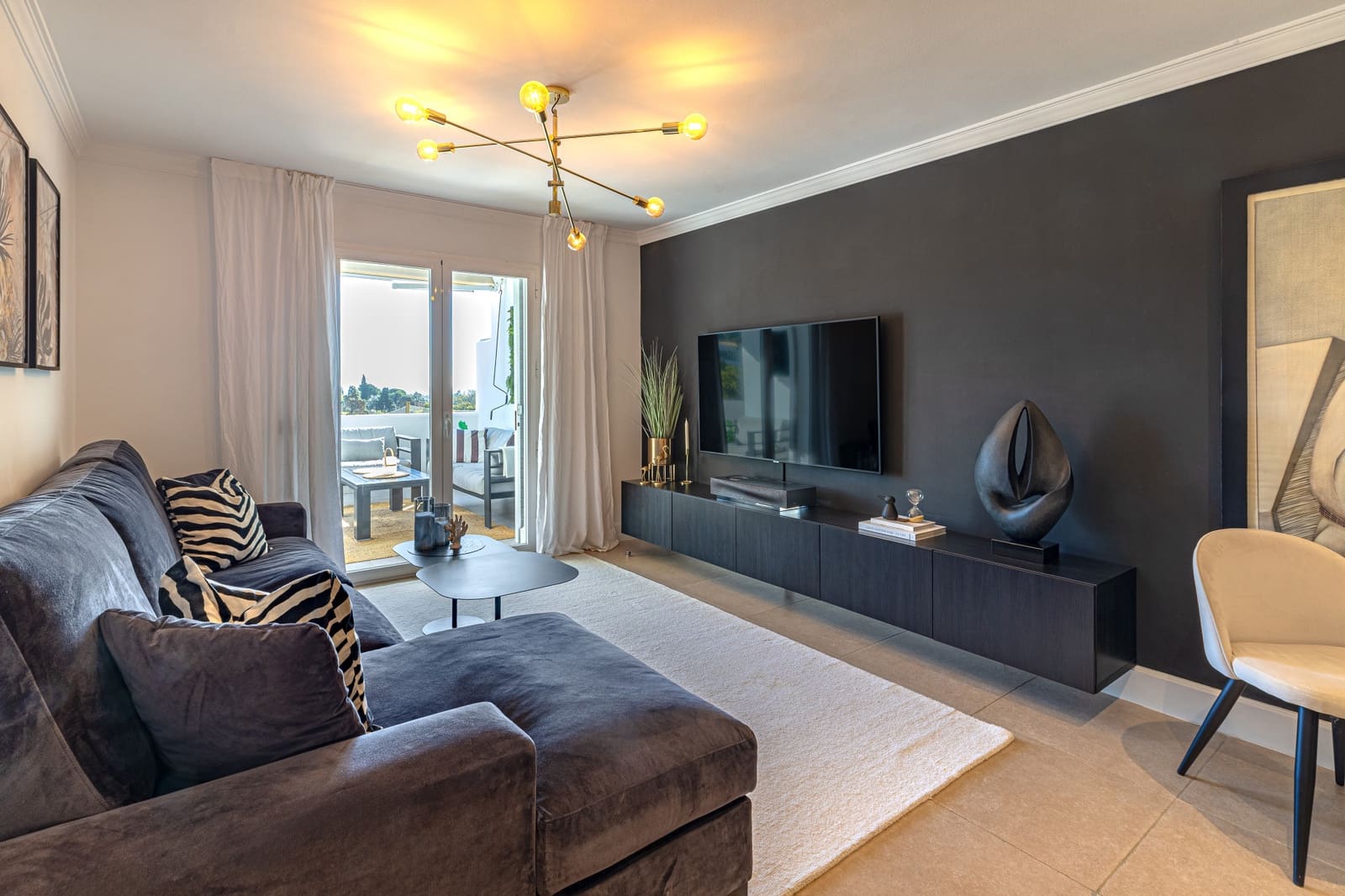 2 soveværelse Penthouse til salg i Marbella med swimmingpool garage - € 620.000 (Ref: 9502111)