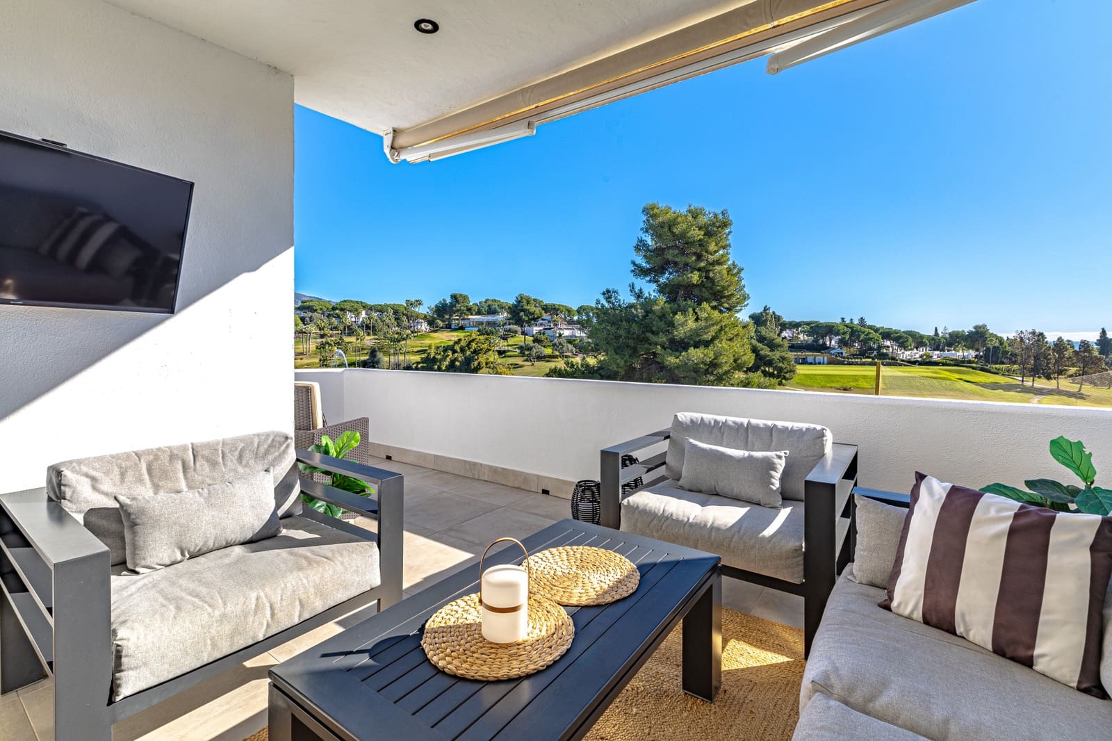 2 soveværelse Penthouse til salg i Marbella med swimmingpool garage - € 620.000 (Ref: 9502111)