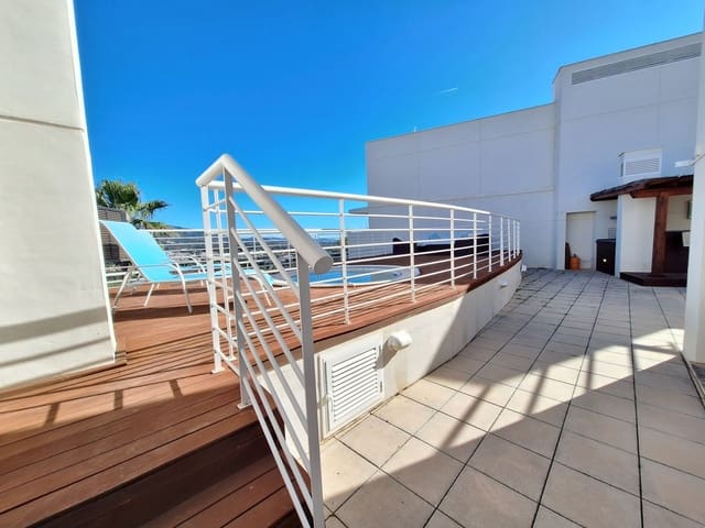 3 soverom Penthouse til salgs i Marbella med svømmebasseng garasje - € 1 590 000 (Ref: 9502112)
