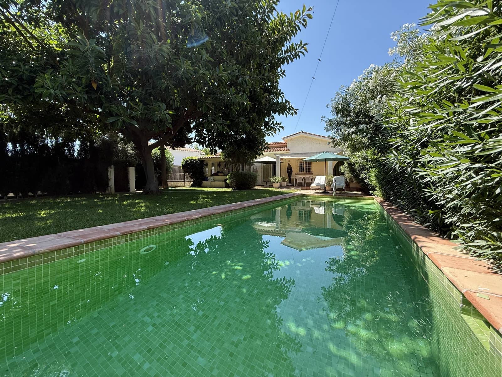 3 slaapkamer Villa te koop in San Pedro de Alcantara met zwembad garage - € 1.250.000 (Ref: 9502114)