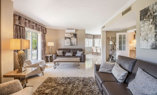 4 Zimmer Doppelhaus zu verkaufen in La Quinta, Benahavís mit Pool Garage - 1.050.000 € (Ref: 9503991)