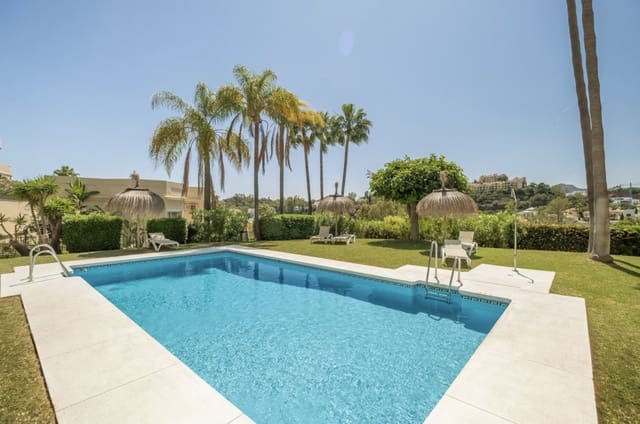 4 Zimmer Doppelhaus zu verkaufen in La Quinta, Benahavís mit Pool Garage - 1.050.000 € (Ref: 9503991)