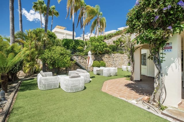 4 Zimmer Doppelhaus zu verkaufen in La Quinta, Benahavís mit Pool Garage - 1.050.000 € (Ref: 9503991)