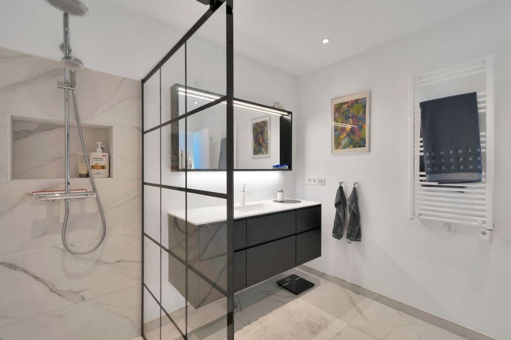 2 makuuhuone Huoneisto myytävänä paikassa Guadalmina mukana uima-altaan 
autotalli - 875 000 € (Ref: 9503992)