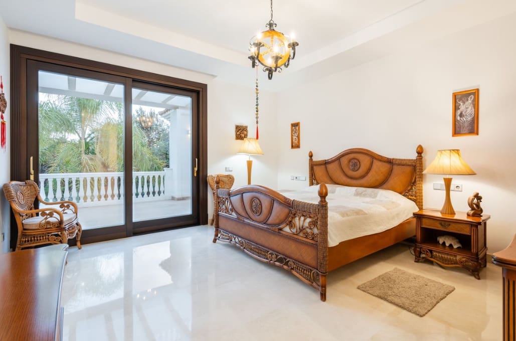 7 sovrum Villa till salu i Guadalmina med pool garage - 5 190 000 € (Ref: 9503994)