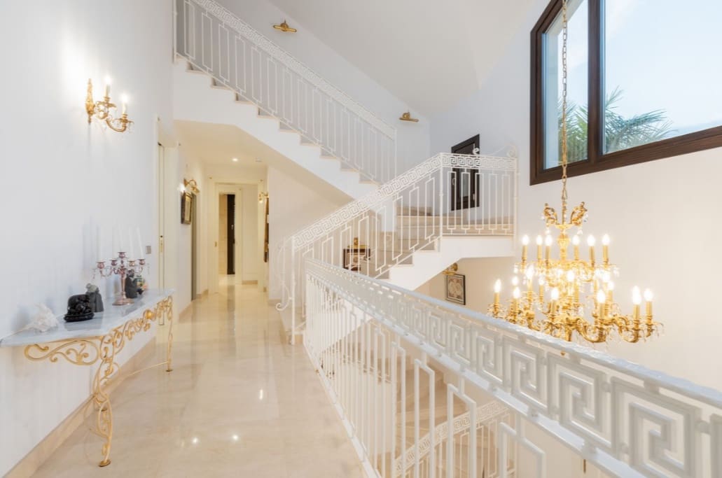 7 sovrum Villa till salu i Guadalmina med pool garage - 5 190 000 € (Ref: 9503994)