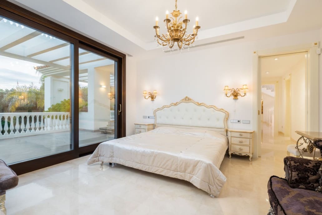 7 sovrum Villa till salu i Guadalmina med pool garage - 5 190 000 € (Ref: 9503994)