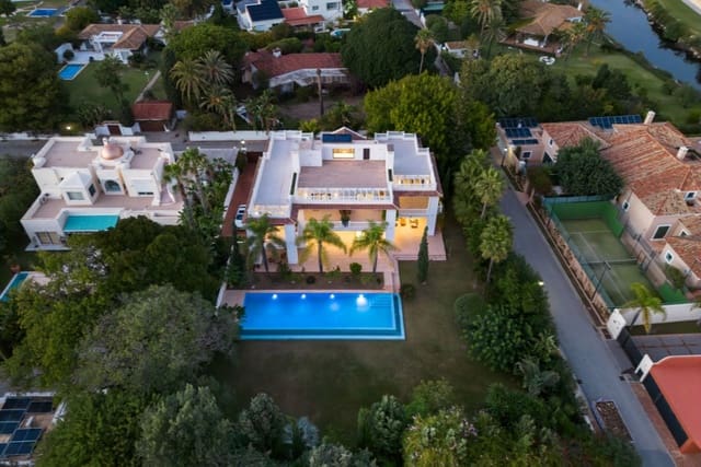 7 sovrum Villa till salu i Guadalmina Baja, Marbella med pool garage - 5 190 000 € (Ref: 9503994)