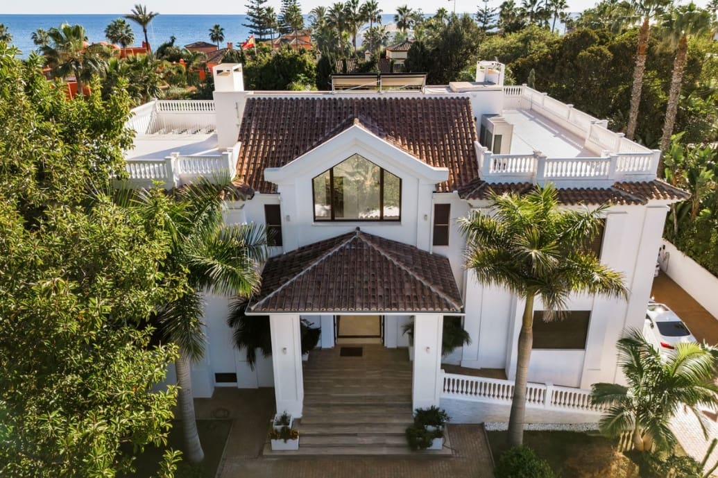 7 sovrum Villa till salu i Guadalmina med pool garage - 5 190 000 € (Ref: 9503994)