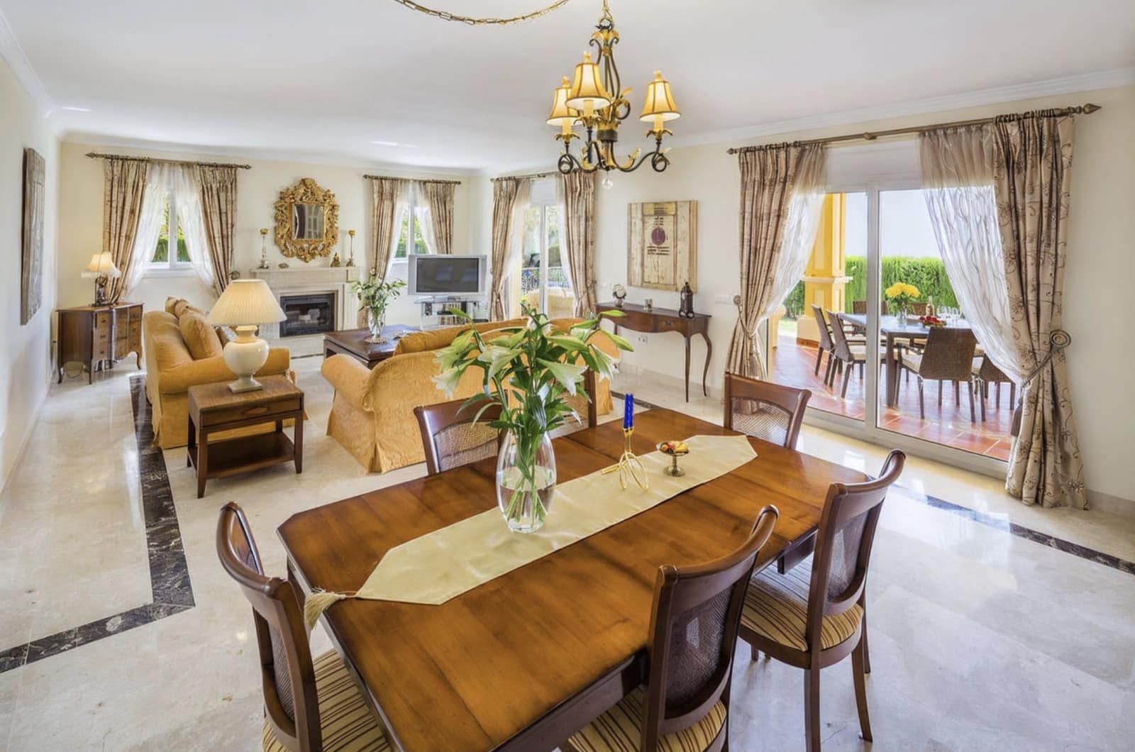 4 chambre Villa/Maison à vendre à Marbella avec piscine garage - 2 440 000 € (Ref: 9508662)