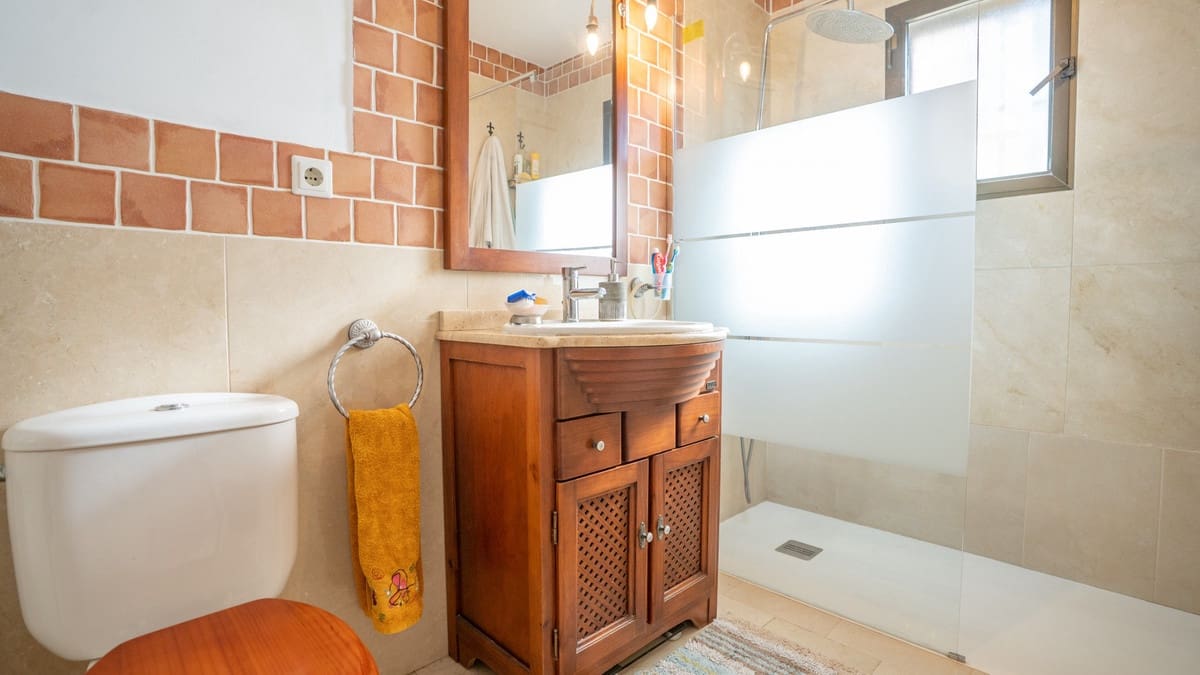 5 bedroom Villa for sale in Nueva Andalucia - € 1,700,000 (Ref: 9508664)