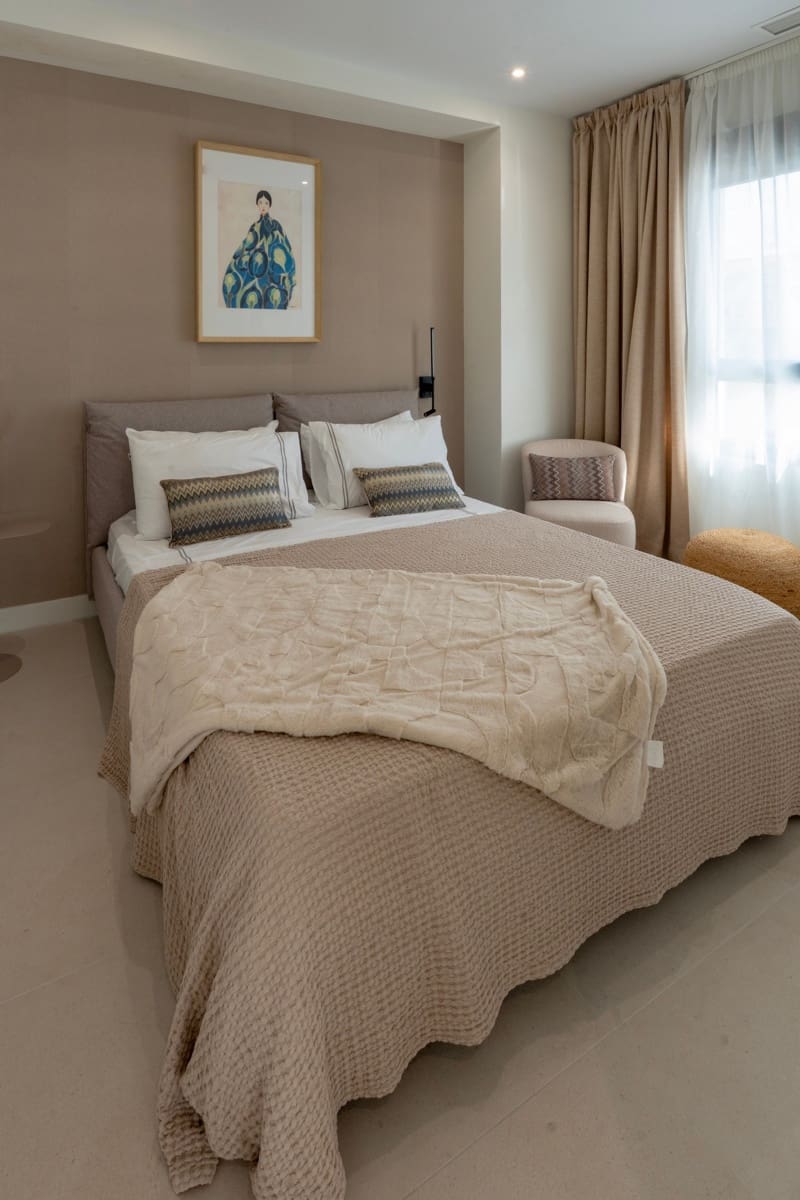 3 bedroom Apartment for sale in San Pedro de Alcantara with garage - € 440,000 (Ref: 9508666)