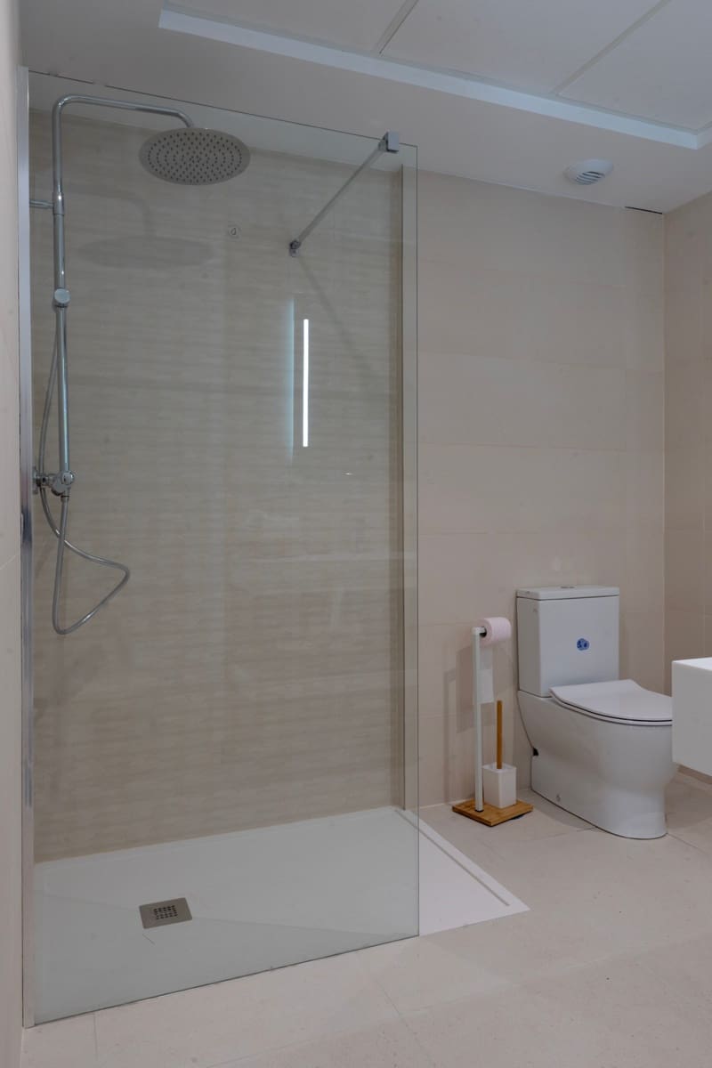 3 bedroom Apartment for sale in San Pedro de Alcantara with garage - € 440,000 (Ref: 9508666)