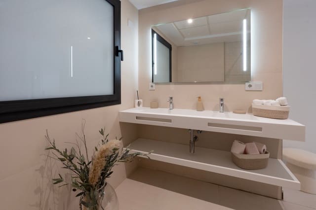 Apartamento de 3 habitaciones en San Pedro de Alcantara, Marbella en venta con garaje - 440.000 € (Ref: 9508666)