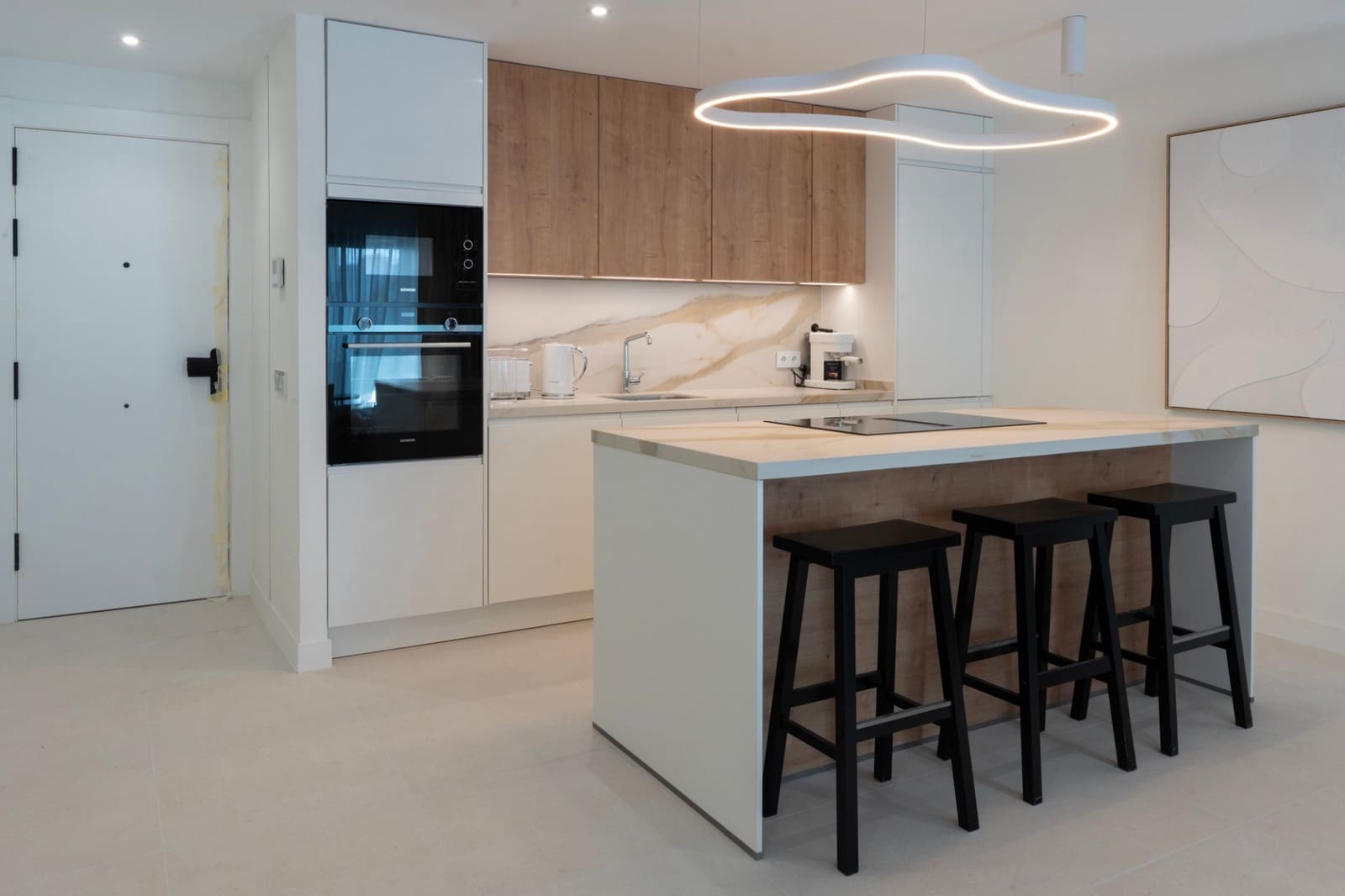 3 bedroom Apartment for sale in San Pedro de Alcantara with garage - € 440,000 (Ref: 9508666)