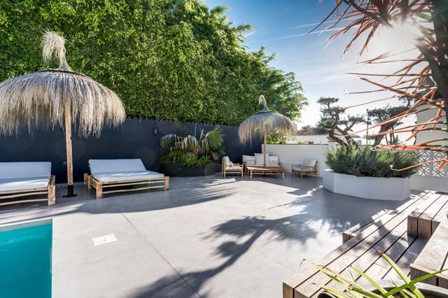 5 chambre Villa/Maison à vendre à Nueva Andalucia, Marbella avec piscine garage - 1 894 000 € (Ref: 9508693)