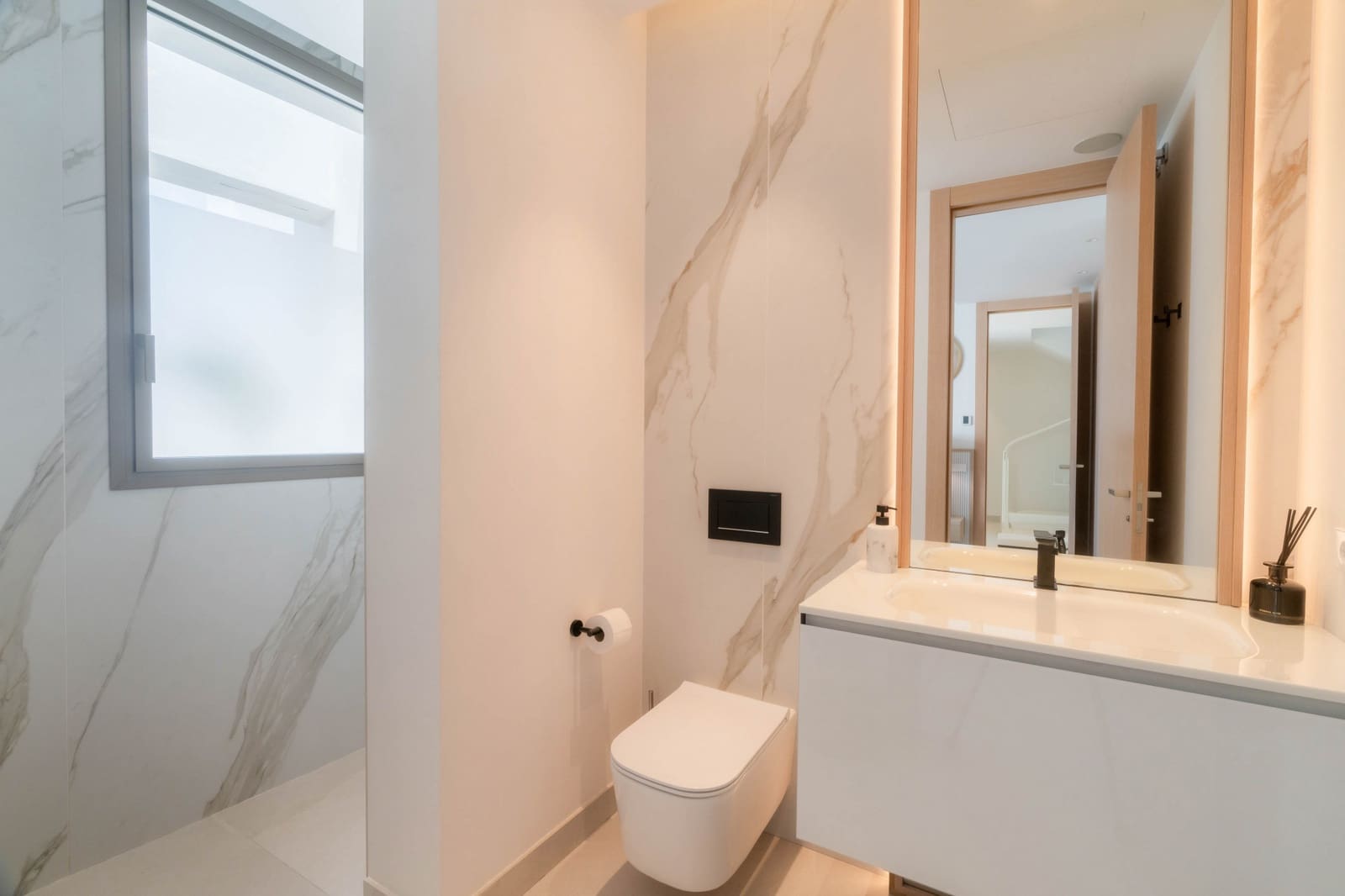 4 slaapkamer Villa te koop in Marbella met zwembad - € 4.495.000 (Ref: 9508696)