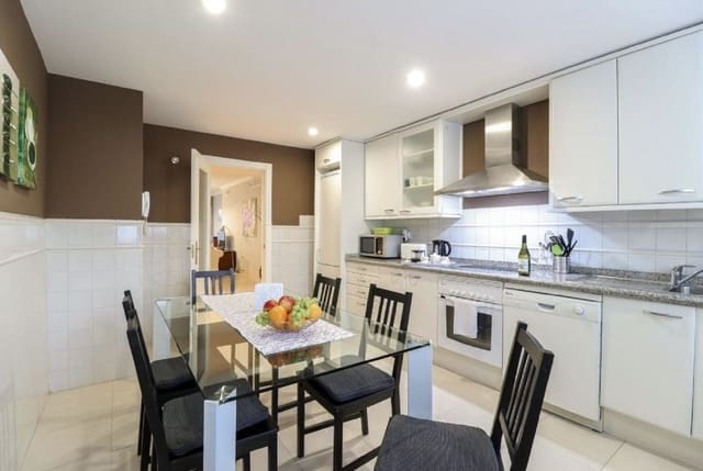 2 soverom Leilighet til salgs i San Pedro de Alcantara, Marbella med svømmebasseng garasje - € 695 000 (Ref: 9513304)