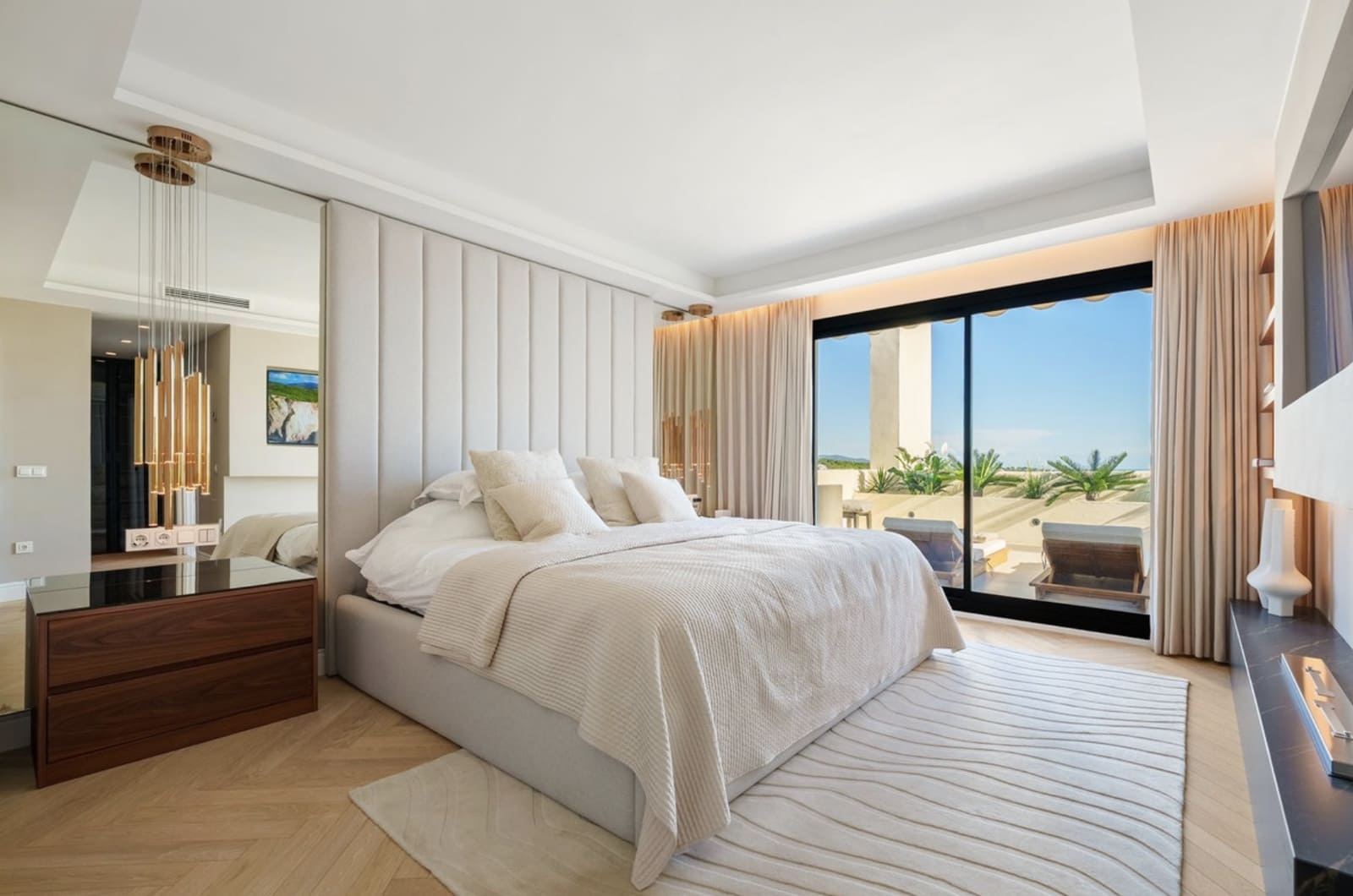 3 soverom Penthouse til salgs i Nueva Andalucia - € 2 750 000 (Ref: 9513305)