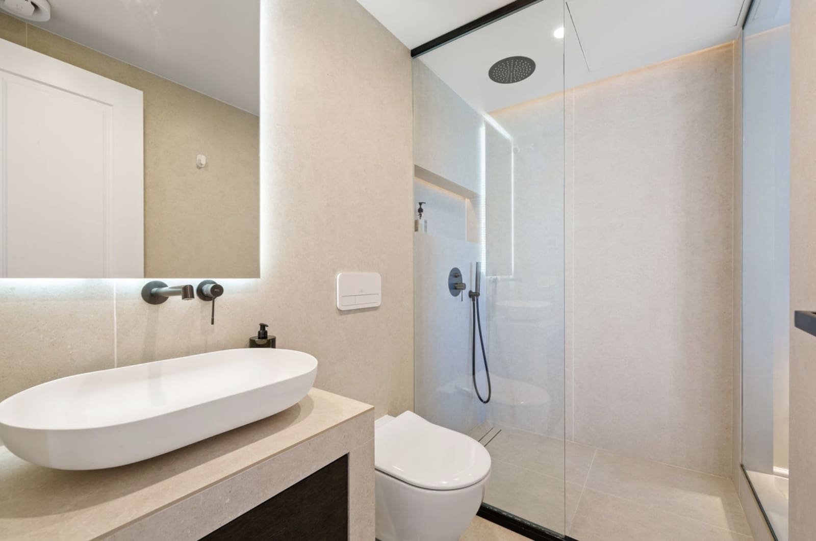 3 soverom Penthouse til salgs i Nueva Andalucia - € 2 750 000 (Ref: 9513305)