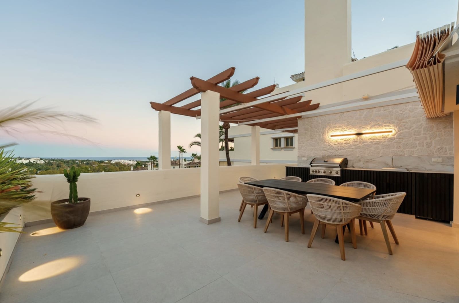 3 makuuhuone Kattohuoneisto myytävänä paikassa Nueva Andalucia - 2 750 000 € (Ref: 9513305)