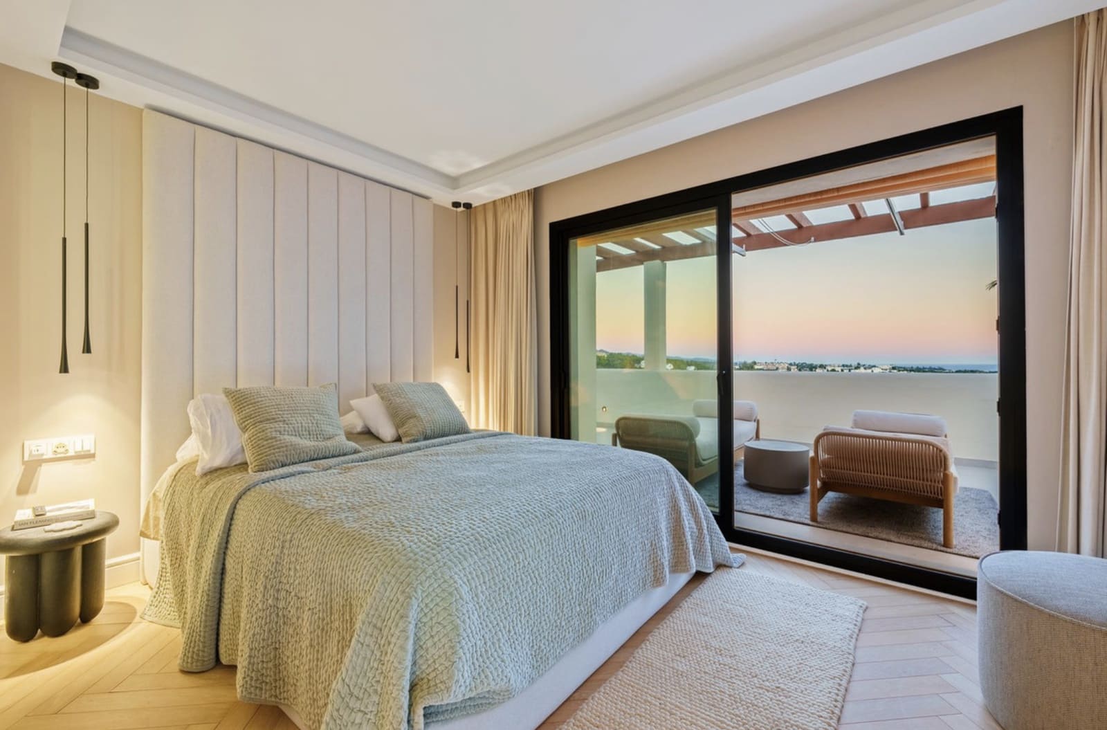 3 makuuhuone Kattohuoneisto myytävänä paikassa Nueva Andalucia - 2 750 000 € (Ref: 9513305)
