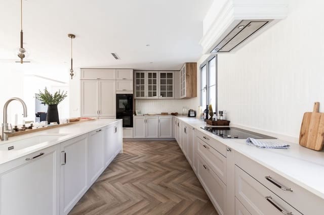 Chalet de 4 habitaciones en Los Arqueros, Benahavís en venta - 3.895.000 € (Ref: 9513307)